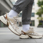 کتونی نایک وی تو کی ران اورجینال ویتنام  NIKE V2K Run