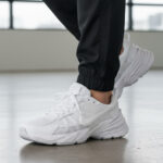 کتونی نایک وی تو کی ران اورجینال ویتنام  NIKE V2K Run