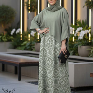 ست دوتکه سارافون و مانتو پانچ دنباله دار مجلسی سایز بزرگ